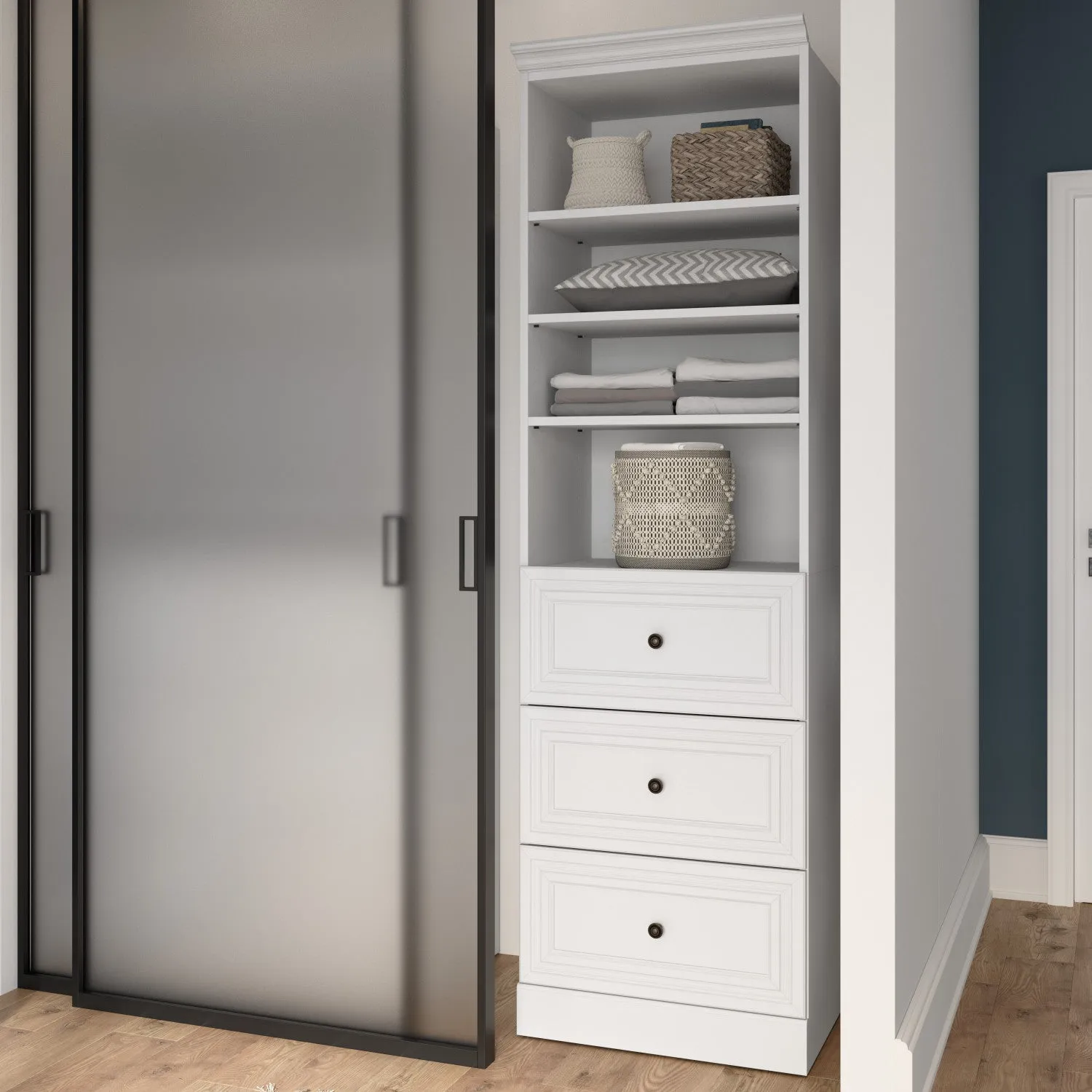 Bestar Versatile 25 W Closet Organizer with Drawers - White|Organisateur de garde-robe Versatile de Bestar de 25 po (L) avec tiroirs - blanc