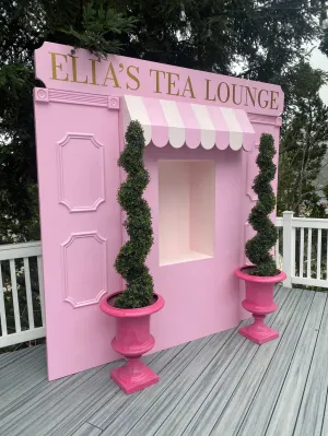 Customizable Cafe Wall
