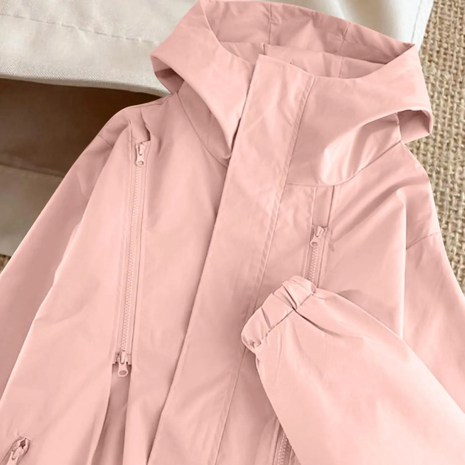 Finelylove Mens Rain Jacket Waterproof Lightweight Hooded Windbreaker Fashion Casual Light Jacket Outdoor Rain Coats