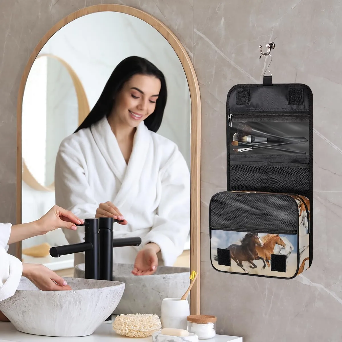 Hanging Travel Toiletry Bag Galloping Animal Horse Large Capacity Makeup Cosmetic Bag Portable Toiletry Kit Organizer