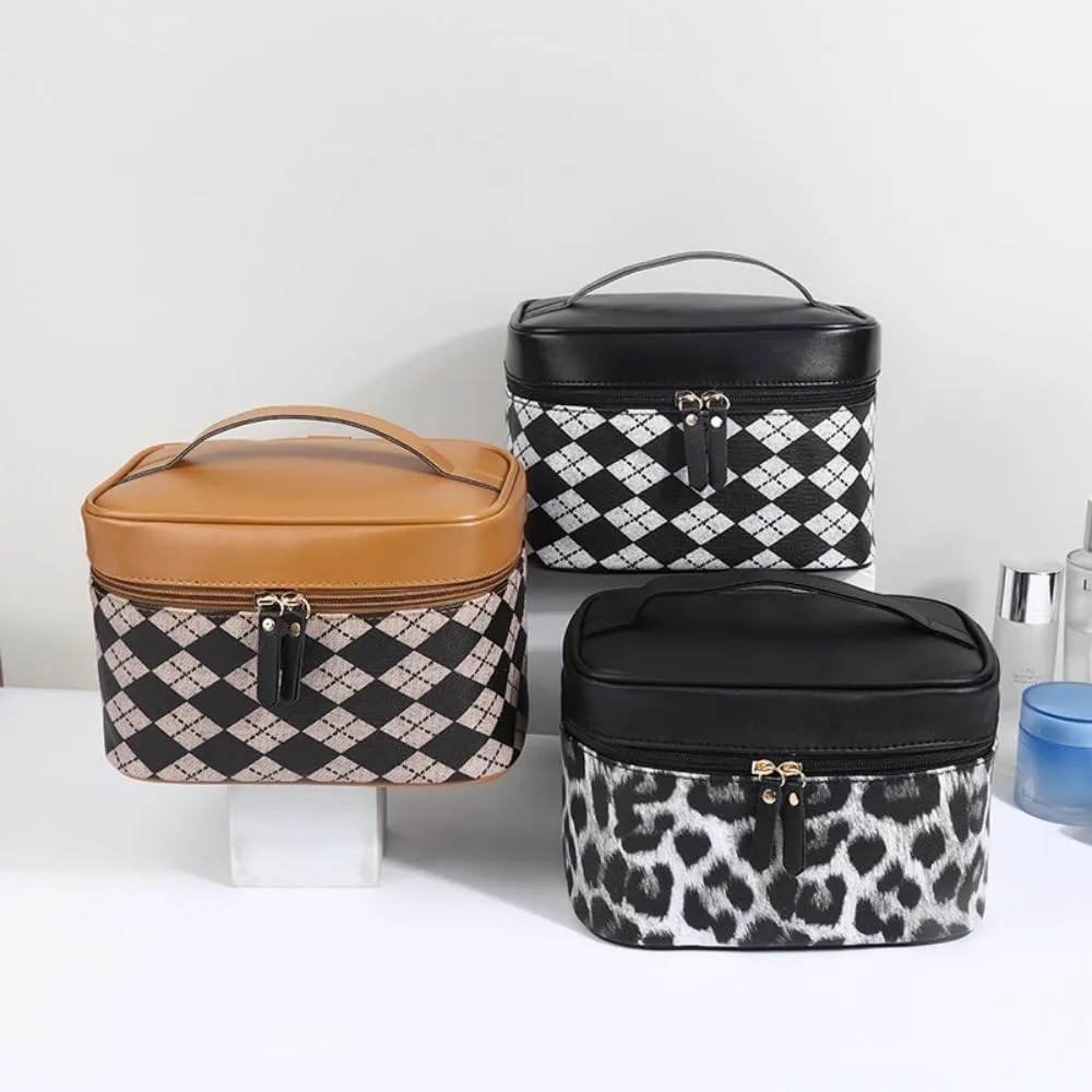 Leather Makeup Bag Travel Toiletry Bag Women Cute Waterproof Cosmetic Case Portable Hanging Organizer for Essentials Brushes (Black Argyle)