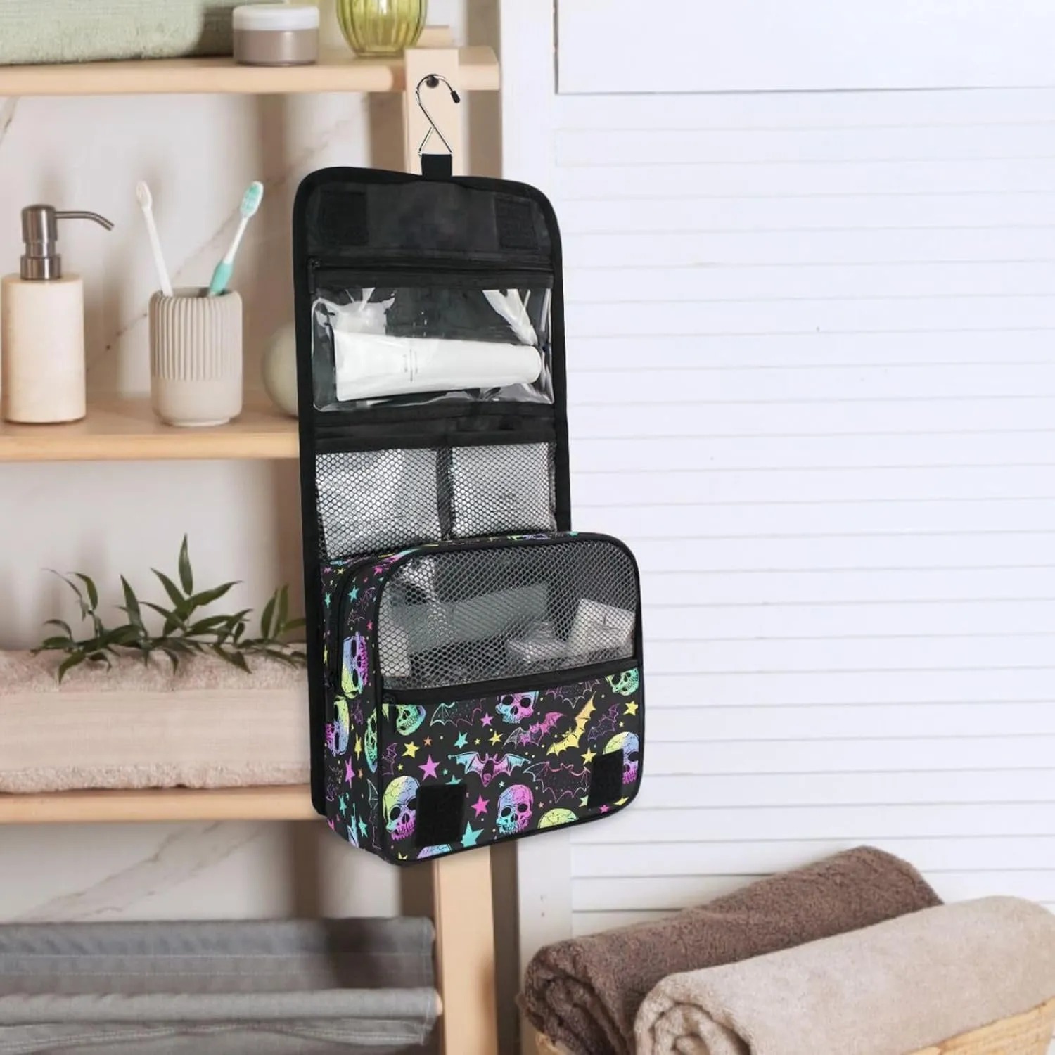 MNSRUU Hanging Toiletry Bag Gothic Bat Skull Stars Travel Makeup bag for Toiletries Portable Travel Toiletry Organizer Cosmetic Bags with Hanging Hook