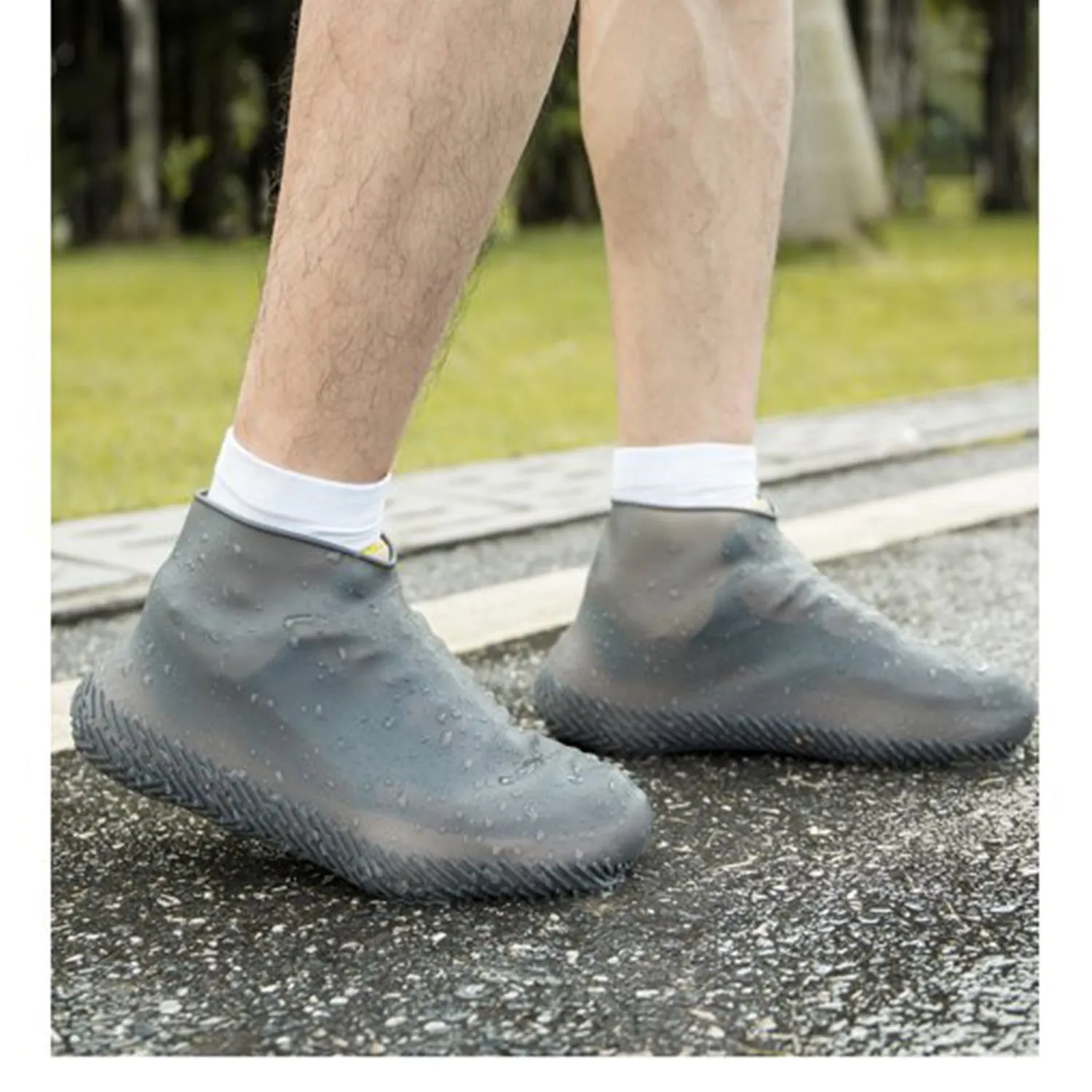 NON-SLIP SILICONE RAIN REUSABLE ANTI SKID WATERPROOF FORDABLE BOOT SHOE COVER ( LARGE )