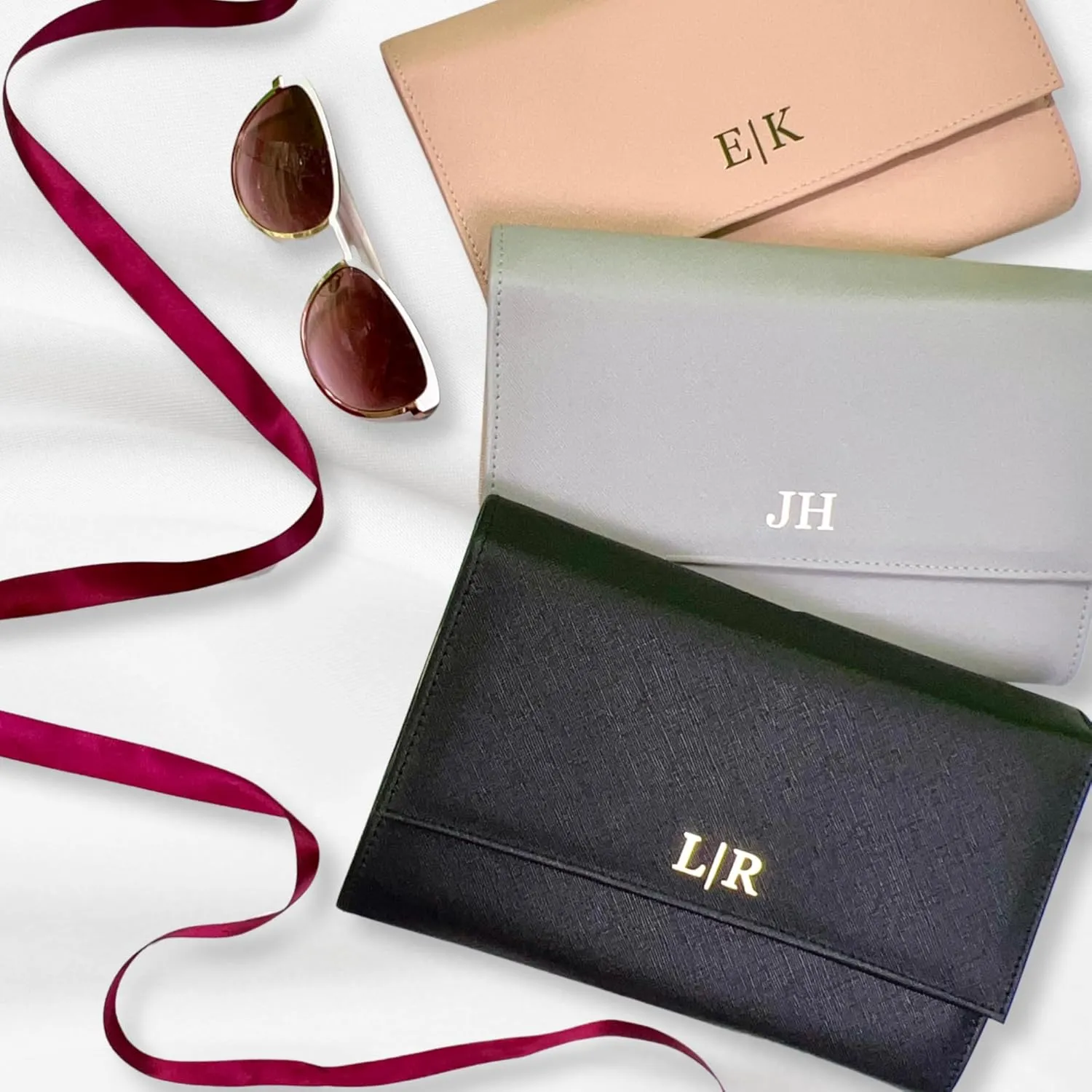 Personalized Initial Travel Jewelry Case - Monogram Custom Gifts For Women, Bridesmaid Proposal Gifts, Travel Jewelry Organizer, Customized Travel Jewelry Box, Birthday Gifts For Mom