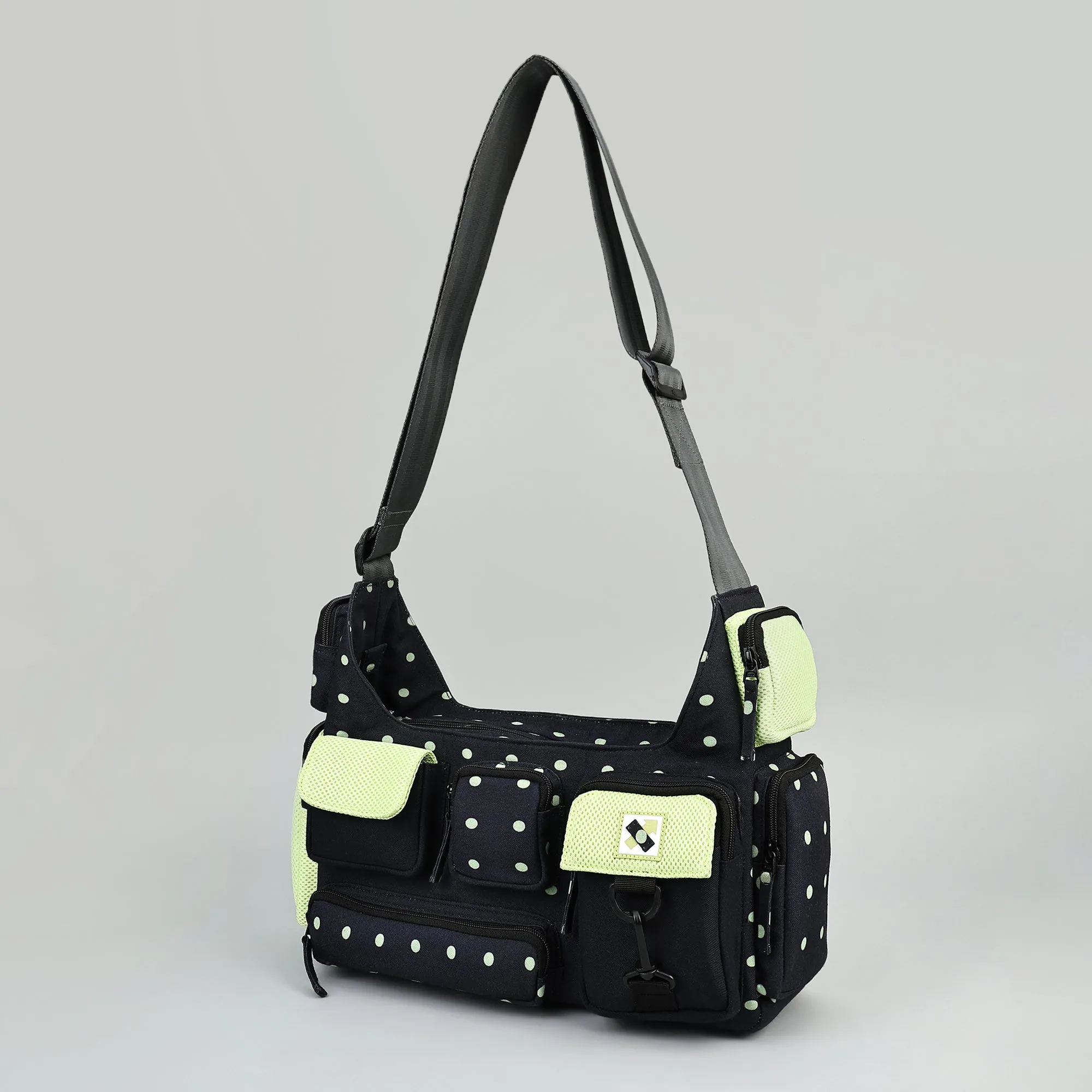 POCKET CLUSTER 306.16 MESSENGER BAG