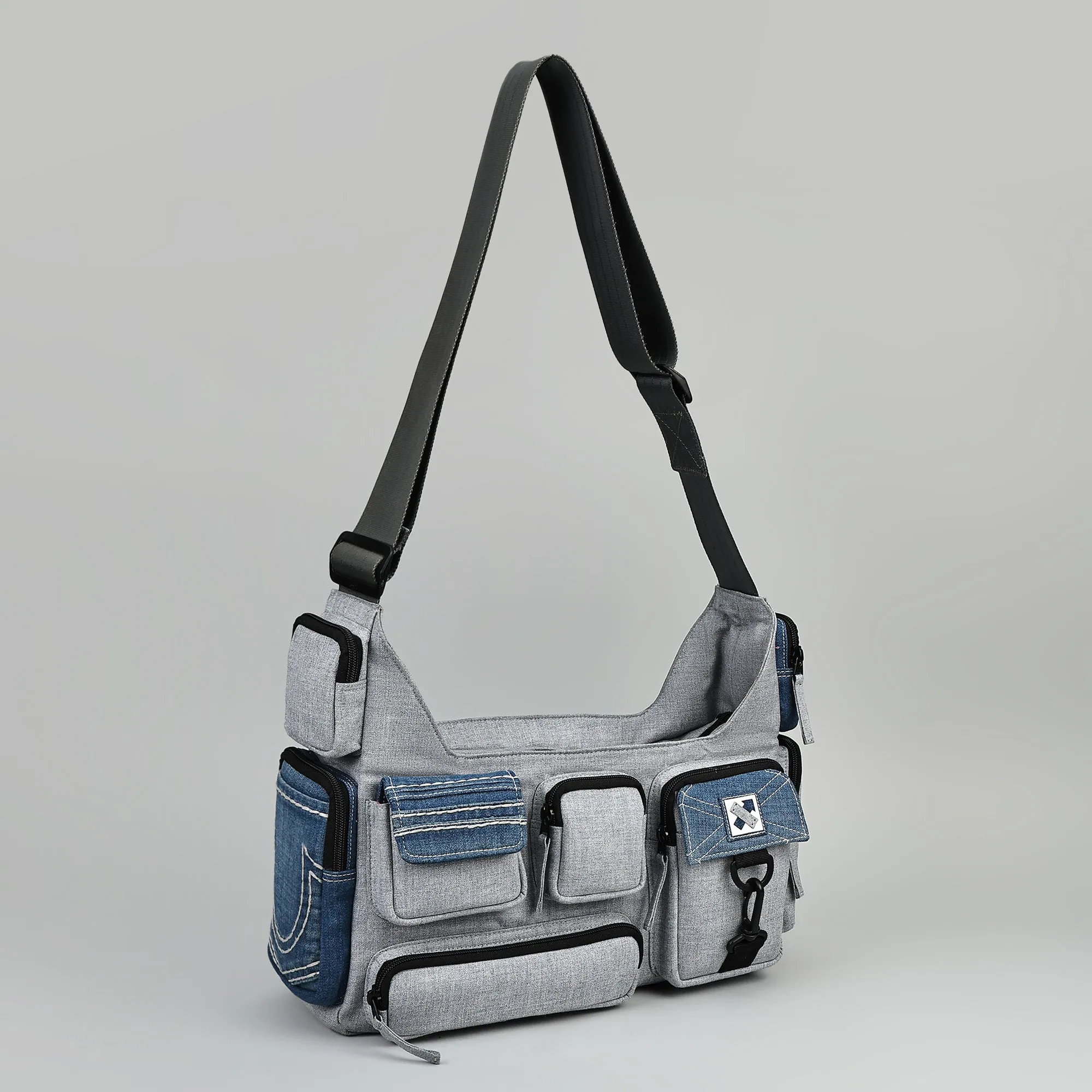 POCKET CLUSTER 306.19 MESSENGER BAG