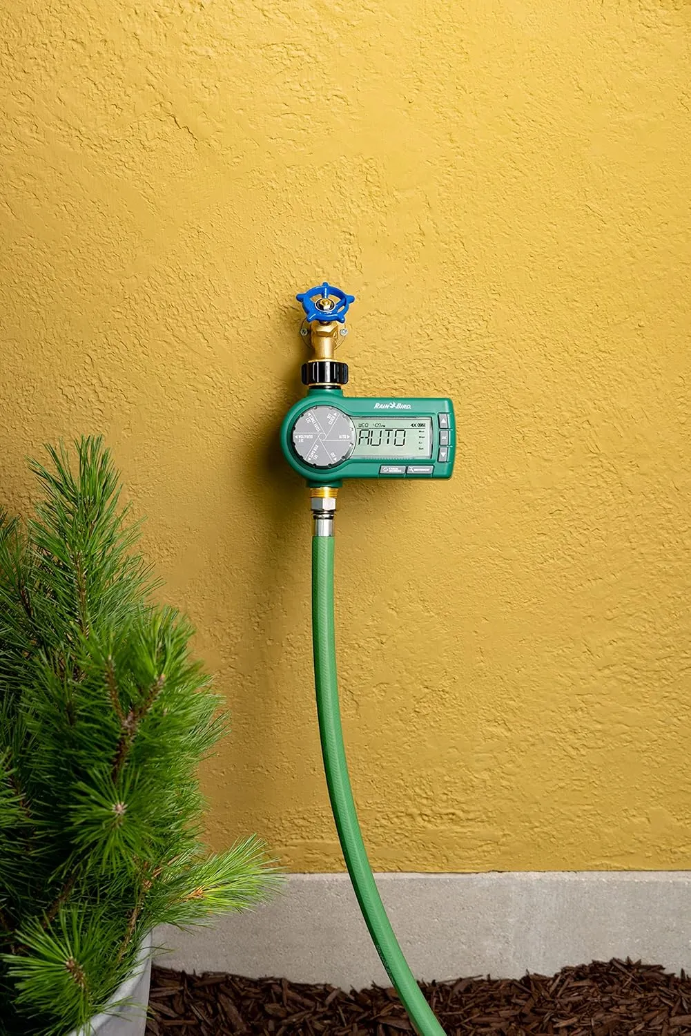 Rain Bird 1ZEHTMRP Premium Professional Grade Electronic Digital Hose End Timer/Controller, One Zone/Station, Battery Operated, Brass Inlet/Outlet