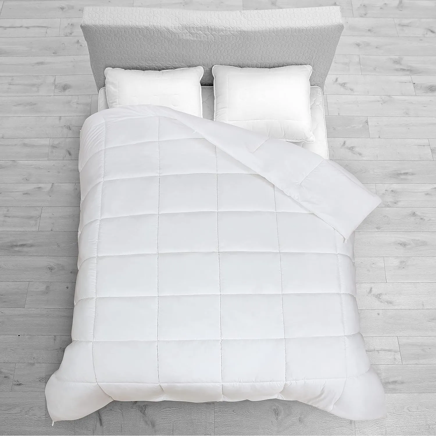 ROYALE Queen All Season Down Alternative Bedding - Lightweight Quilted Comforter with Corner Tabs - Ultra Soft Luxury Hotel Comforter - Box Stitched Duvet Insert (Queen, White)