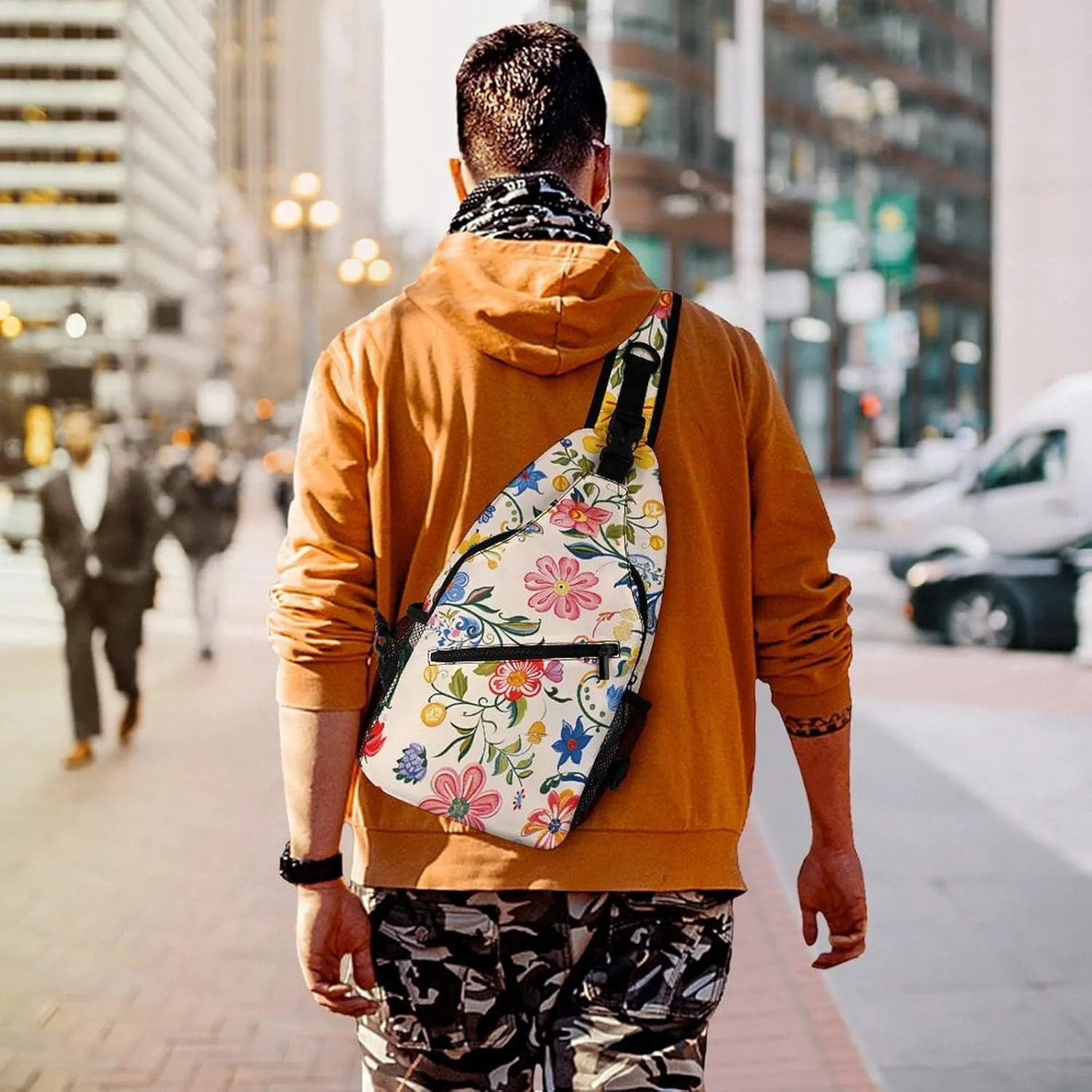 Sling Bag for Women Men Daypack Bright White Flowers Chest Bag Crossbody Backpack for Hiking Travel
