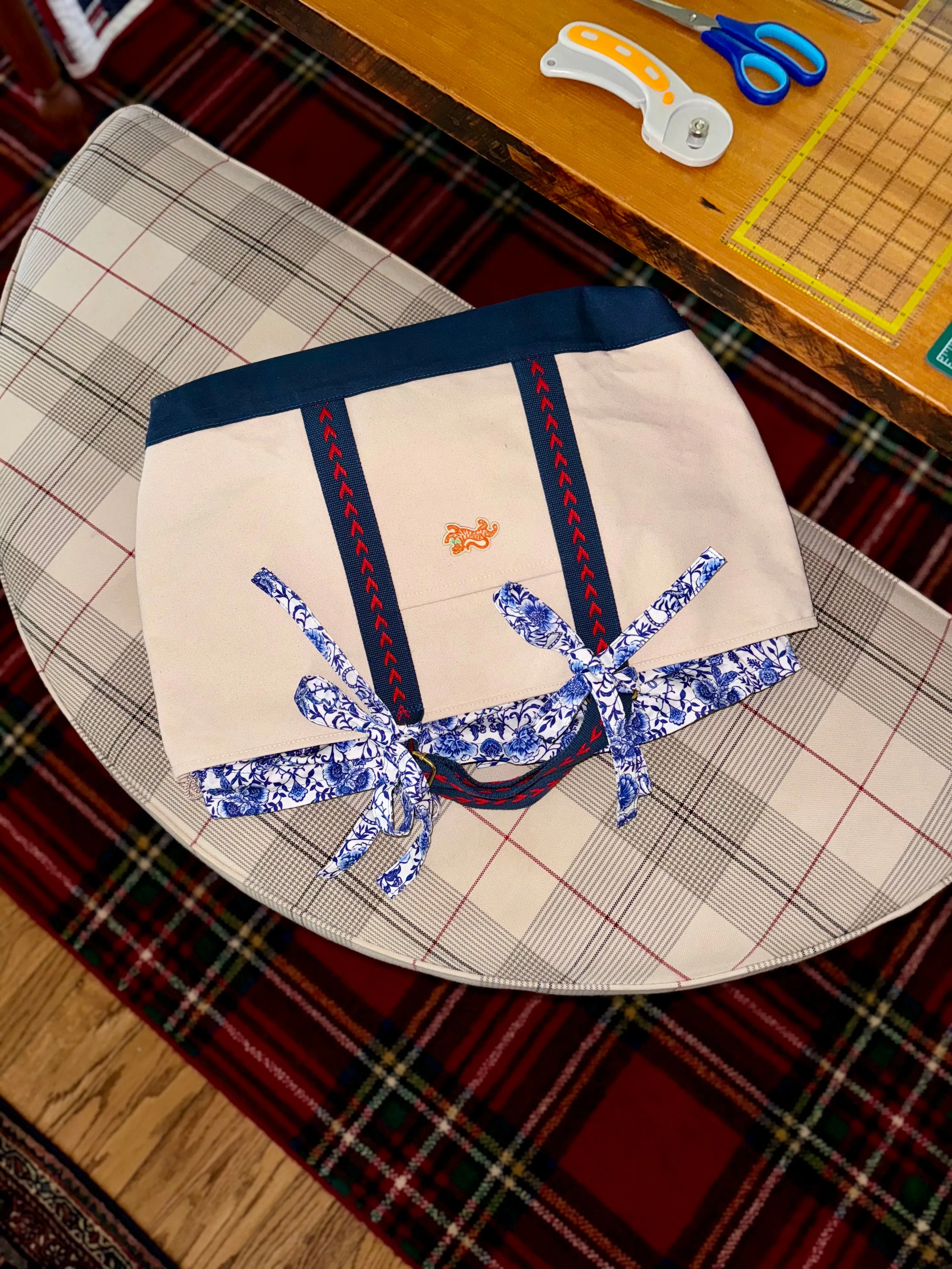 Tie-On Insert, COCONUT PEONY