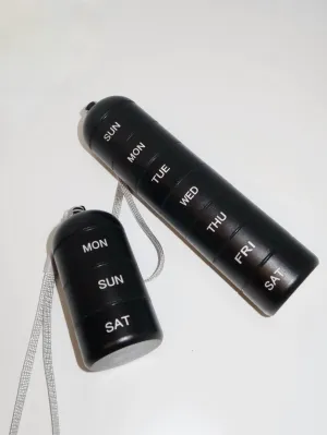 WEEKLY METAL PILL ORGANIZER BLACK
